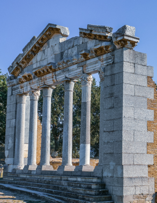 Circuit Albanie 8 jours – Tirana, Berat, Butrint & Riviera