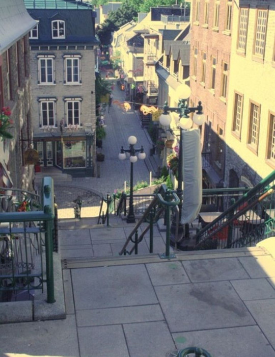 Circuit Québec & Mauricie 8 jours – Vieux-Québec, Cabane à sucre & Montréal